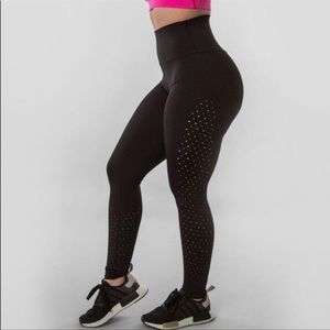 Buffbunny allure laser leggings